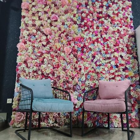 Hotel My Rose Батуми Екстериор снимка