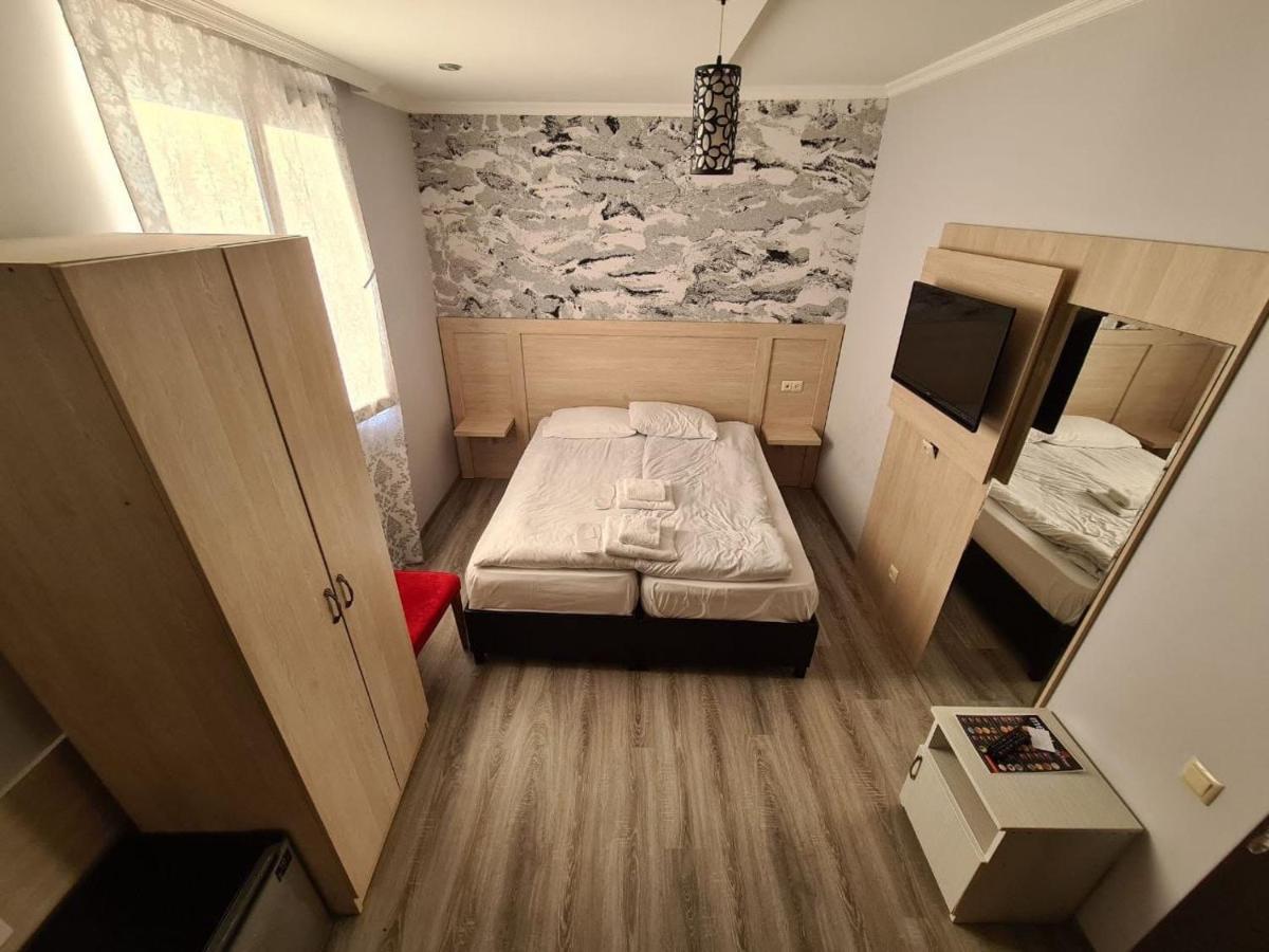Hotel My Rose Батуми Екстериор снимка