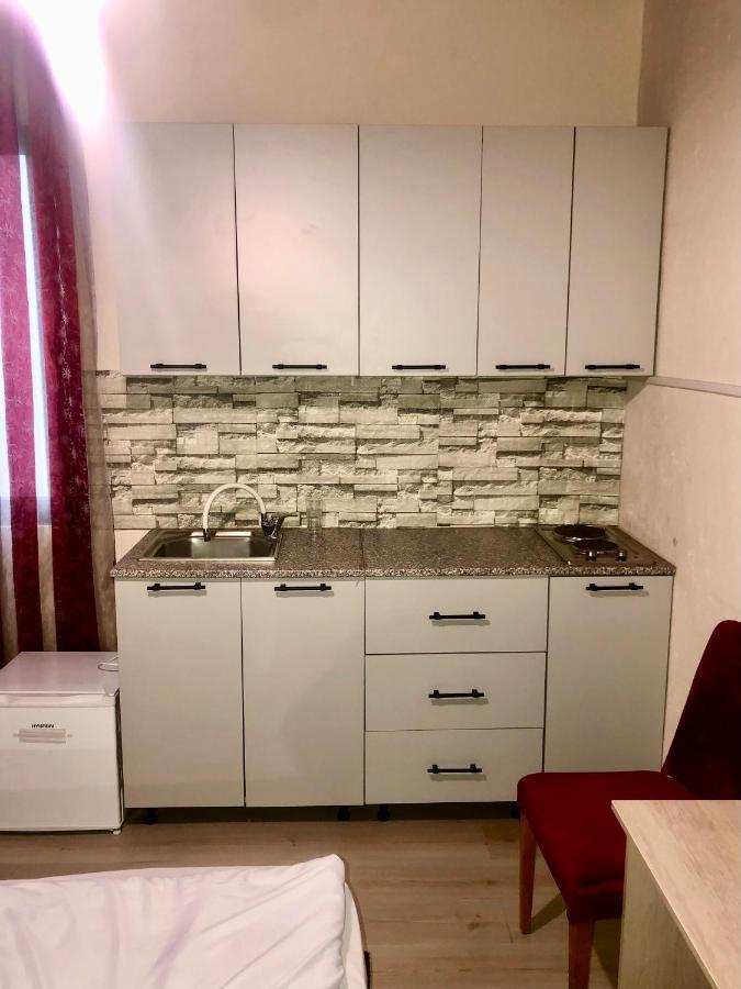 Hotel My Rose Батуми Екстериор снимка